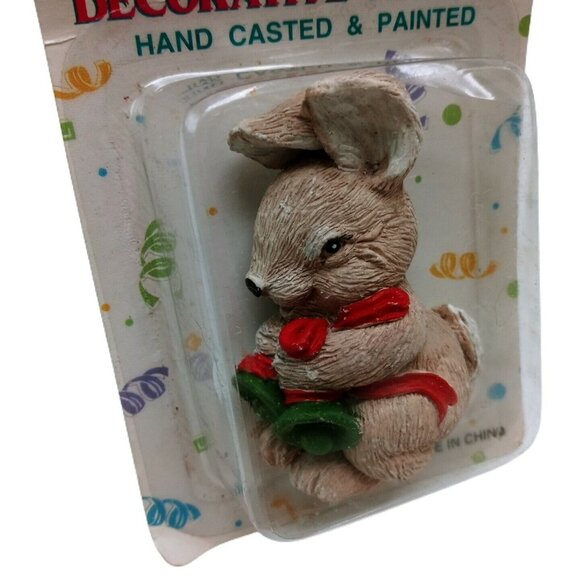 Decorative Rabbit Magnet Hand Casted & Painted With Red Bow Christmas Design - Picture 5 of 7